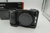 Sony A6400 24.2 MP APS-C VERY LOW SHUTTER!! Cage included! Video Camera